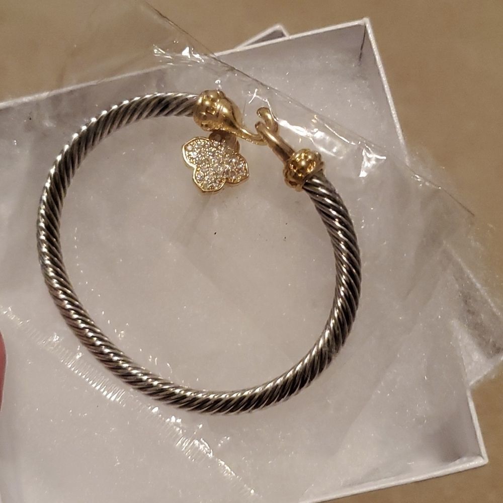 JUVELL 18K Plated CZ Twisted Cable Bangle - Picture 5 of 5